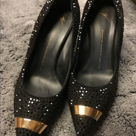 Giuseppe Zanotti black crystal pumps - Picture 1 of 12